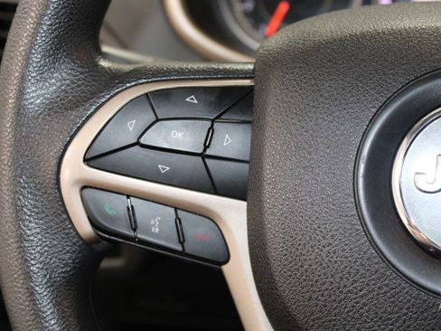 Used 2018 Jeep Cherokee Latitude image 19