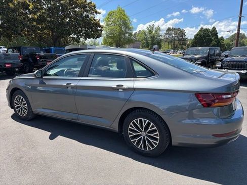 Used 2019 Volkswagen Jetta SE FWD image 5