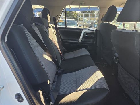 Used 2017 Toyota 4Runner SR5 image 30