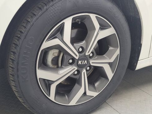 Used 2021 Kia Forte LXS image 31