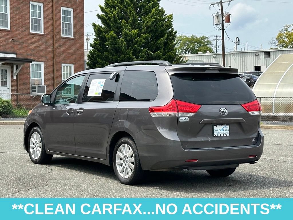 Used 2014 Toyota Sienna LE AWD/4WD image 6