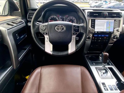 Used 2023 Toyota 4Runner Limited AWD/4WD image 6