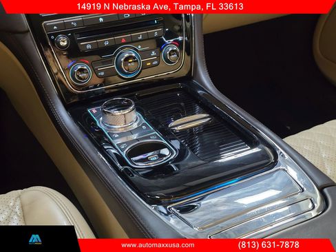 Used 2016 Jaguar XJ L Portfolio RWD image 20