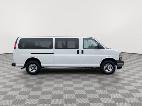 Certified 2024 Chevrolet Express 3500 LT w/ LT Preferred Equipment Group RWD image 12