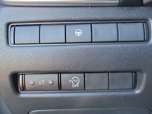 Used 2023 Nissan Rogue SV FWD image 16