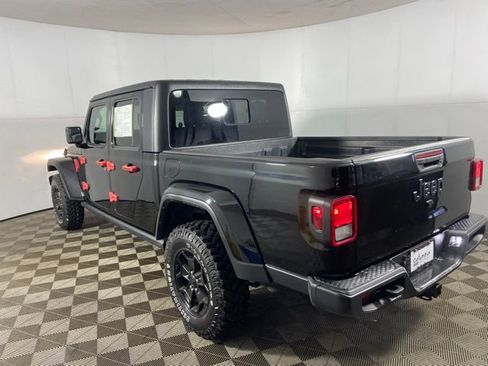 Used 2022 Jeep Gladiator Willys image 6