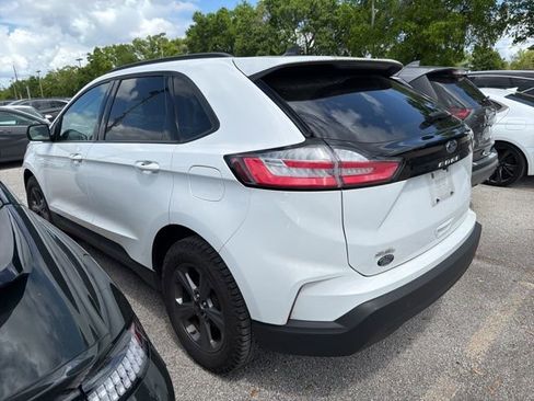 Used 2024 Ford Edge SEL w/ Sport Appearance Package image 5