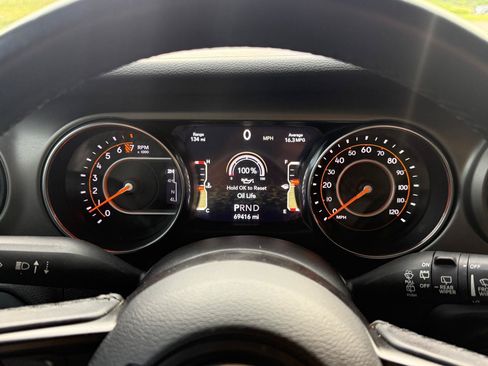 Used 2019 Jeep Wrangler Sport AWD/4WD image 34