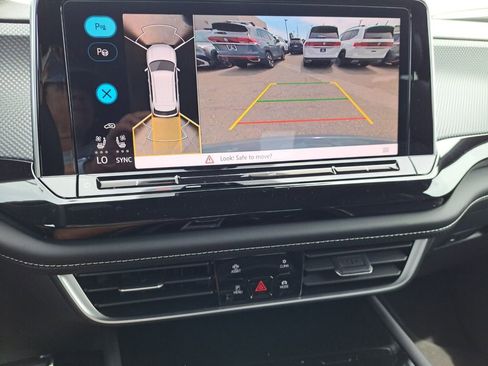 New 2026 Volkswagen Atlas Cross Sport SEL Premium R-Line image 11