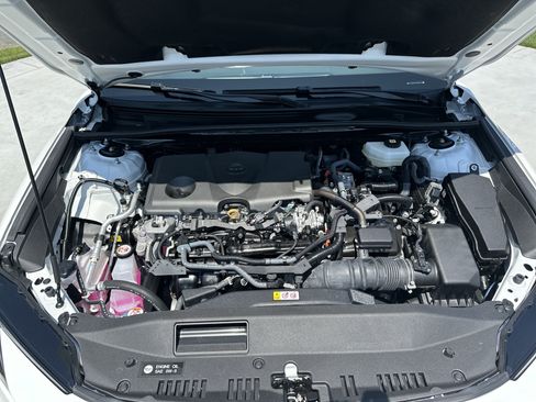 Used 2025 Toyota Camry SE FWD image 34
