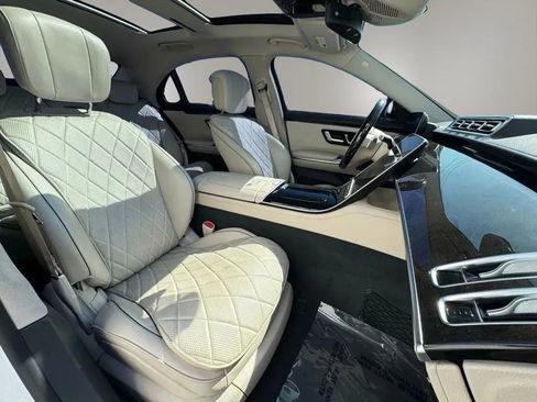 Used 2021 Mercedes-Benz S 580 4MATIC Sedan w/ AMG Line image 26