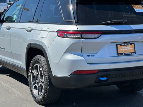 Certified 2022 Jeep Grand Cherokee Trailhawk image 5