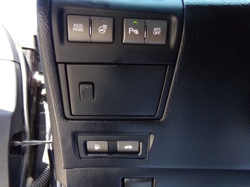 Used 2010 Lexus LS 460 Base AWD 4dr Sedan image 22