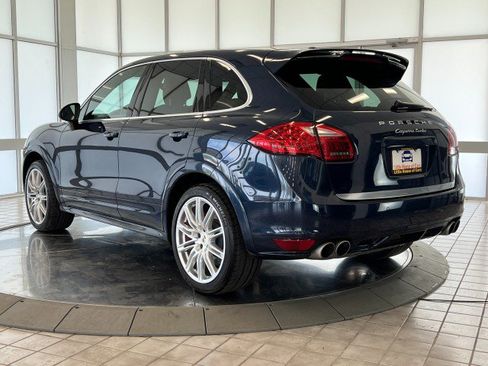 Used 2012 Porsche Cayenne Turbo AWD/4WD image 5