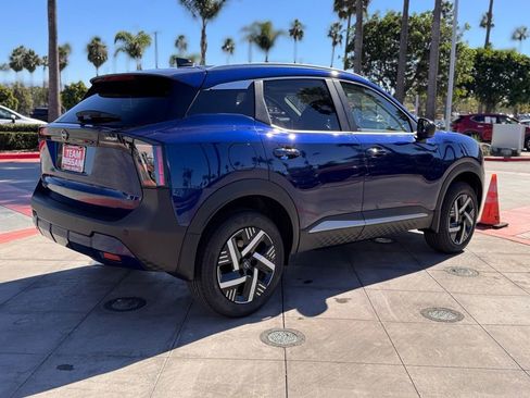 New 2026 Nissan Kicks SV w/ SV Premium Package image 7