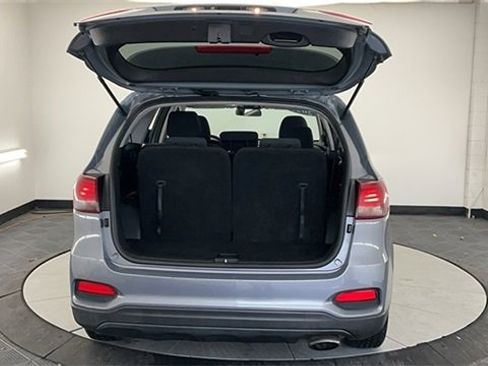 Used 2020 Kia Sorento AWD V6 image 9