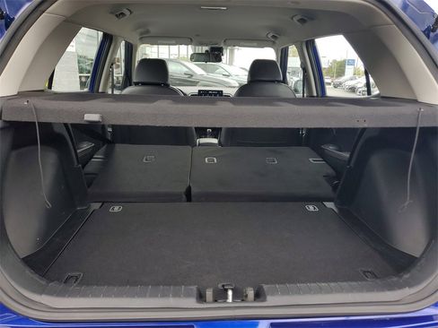 Used 2023 Hyundai Venue Limited image 24