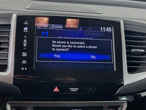 Used 2018 Honda Pilot Touring image 19