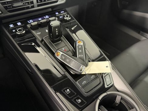 Certified 2026 Porsche 911 Targa 4 GTS AWD/4WD image 27