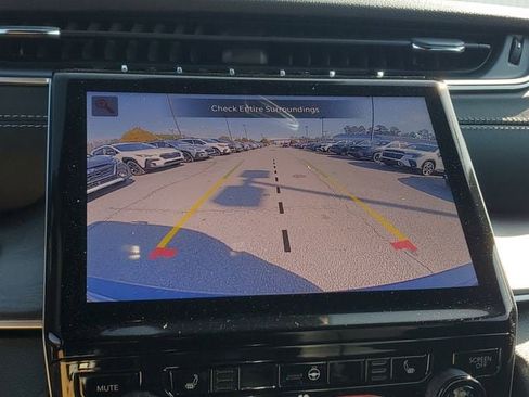 New 2025 Jeep Grand Cherokee Limited image 30