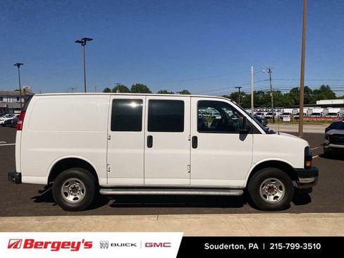 Used 2022 GMC Savana 2500 w/ Driver Convenience Package RWD image 14