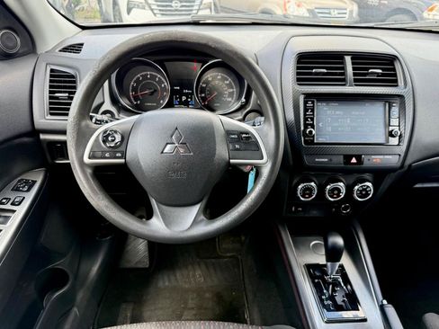 Used 2019 Mitsubishi Outlander Sport ES FWD image 17