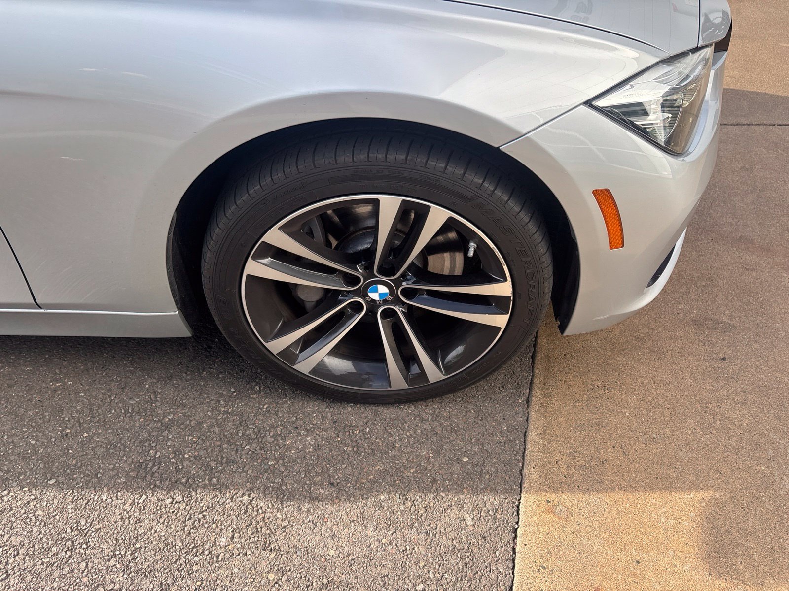 Used 2018 BMW 340i xDrive Sedan w/ Premium Package AWD/4WD image 7