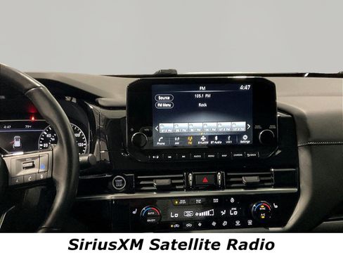 Used 2023 Nissan Pathfinder SL w/ SL Premium Package AWD/4WD image 9