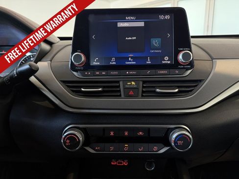 Used 2024 Nissan Altima 2.5 SR FWD image 33