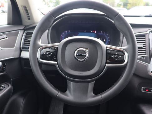 Used 2024 Volvo XC90 B5 Core w/ Protection Package Premier AWD/4WD image 17