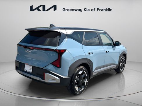 New 2027 Kia Seltos S FWD image 7