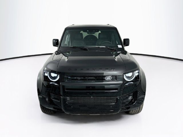 New 2026 Land Rover Defender 110 X-Dynamic SE AWD/4WD image 2