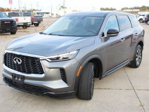 Used 2023 INFINITI QX60 Pure image 7