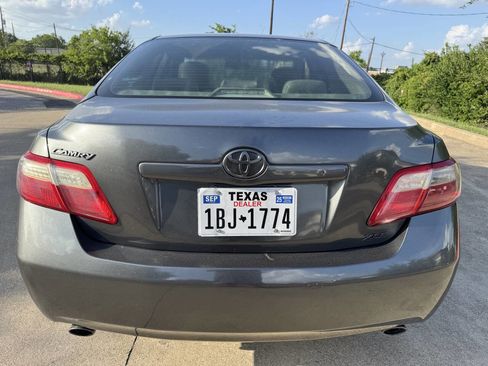Used 2007 Toyota Camry XLE image 6