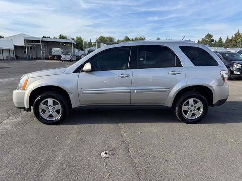 Used 2008 Chevrolet Equinox LT AWD/4WD image 2
