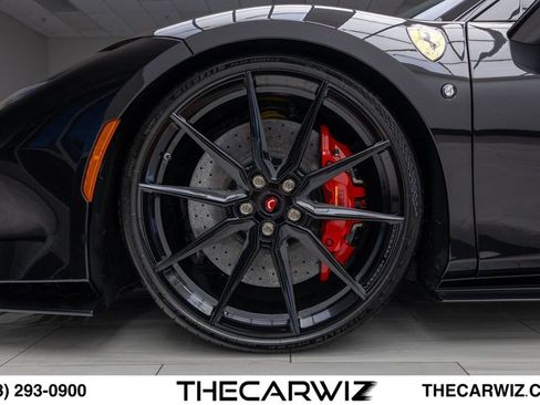 Used 2021 Ferrari F8 Tributo RWD image 11