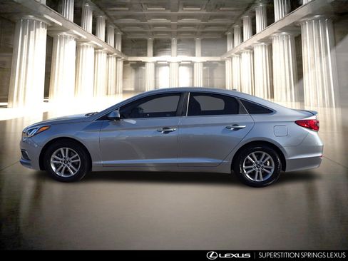 Used 2016 Hyundai Sonata SE image 7