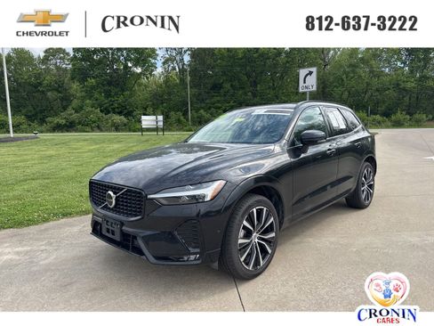 Used 2024 Volvo XC60 B5 Plus AWD/4WD image 1