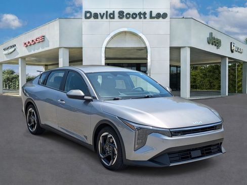 Used 2025 Kia K4 EX FWD image 3