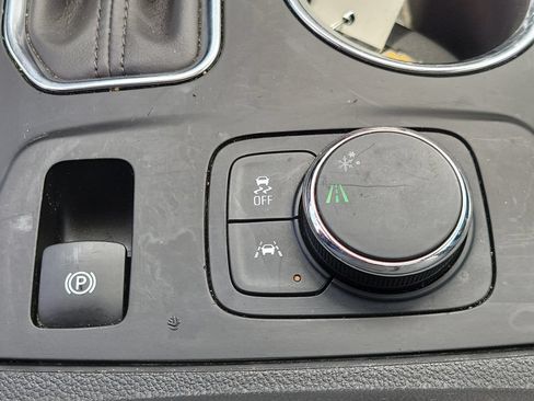 Used 2020 Chevrolet Traverse Premier w/ LPO, Floor Liner Package FWD image 34