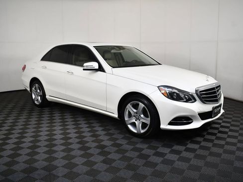 Used 2015 Mercedes-Benz E 250 E250 BLUETEC image 4