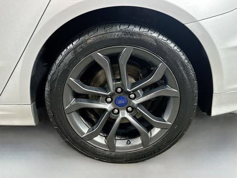 Used 2018 Ford Fusion SE w/ Equipment Group 201A image 29