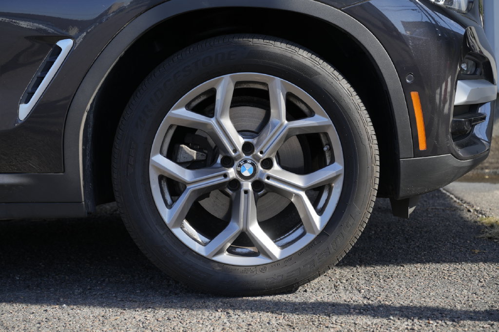 Used 2021 BMW X3 xDrive30i w/ Premium Package AWD/4WD image 12