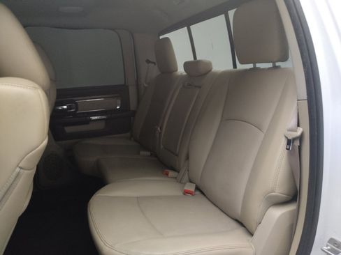 Used 2013 RAM 1500 Laramie w/ Convenience Group AWD/4WD image 18