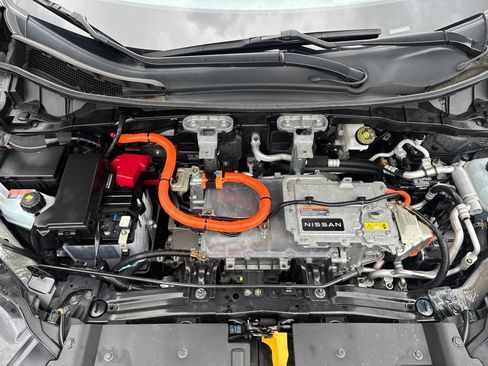Used 2023 Nissan Ariya FWD image 13
