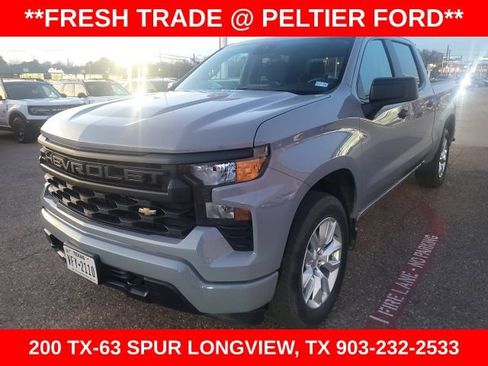 Used 2024 Chevrolet Silverado 1500 Custom image 3