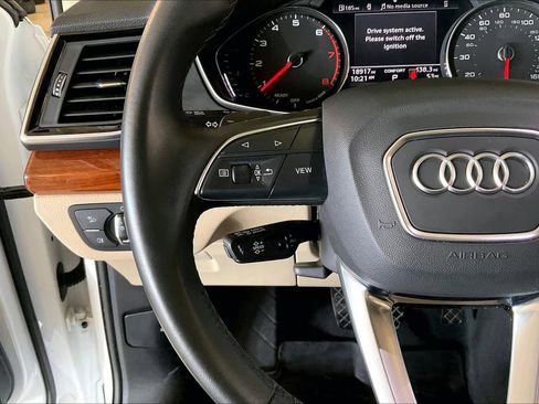 Used 2023 Audi Q5 Premium w/ Convenience Package image 22
