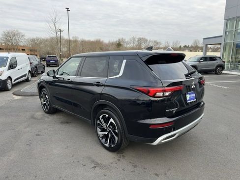 Used 2024 Mitsubishi Outlander SE image 8