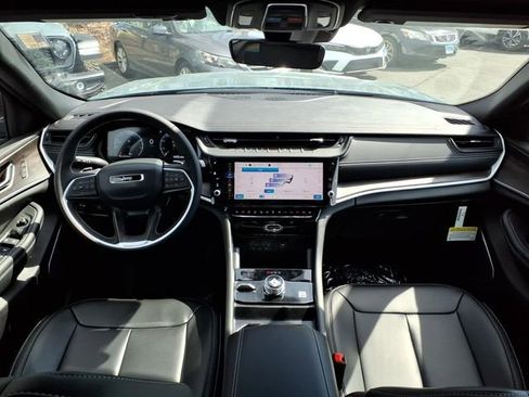 New 2026 Jeep Grand Cherokee L Limited AWD/4WD image 9