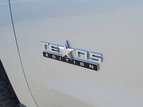 Used 2020 Chevrolet Silverado 1500 RST w/ Texas Edition RWD image 6